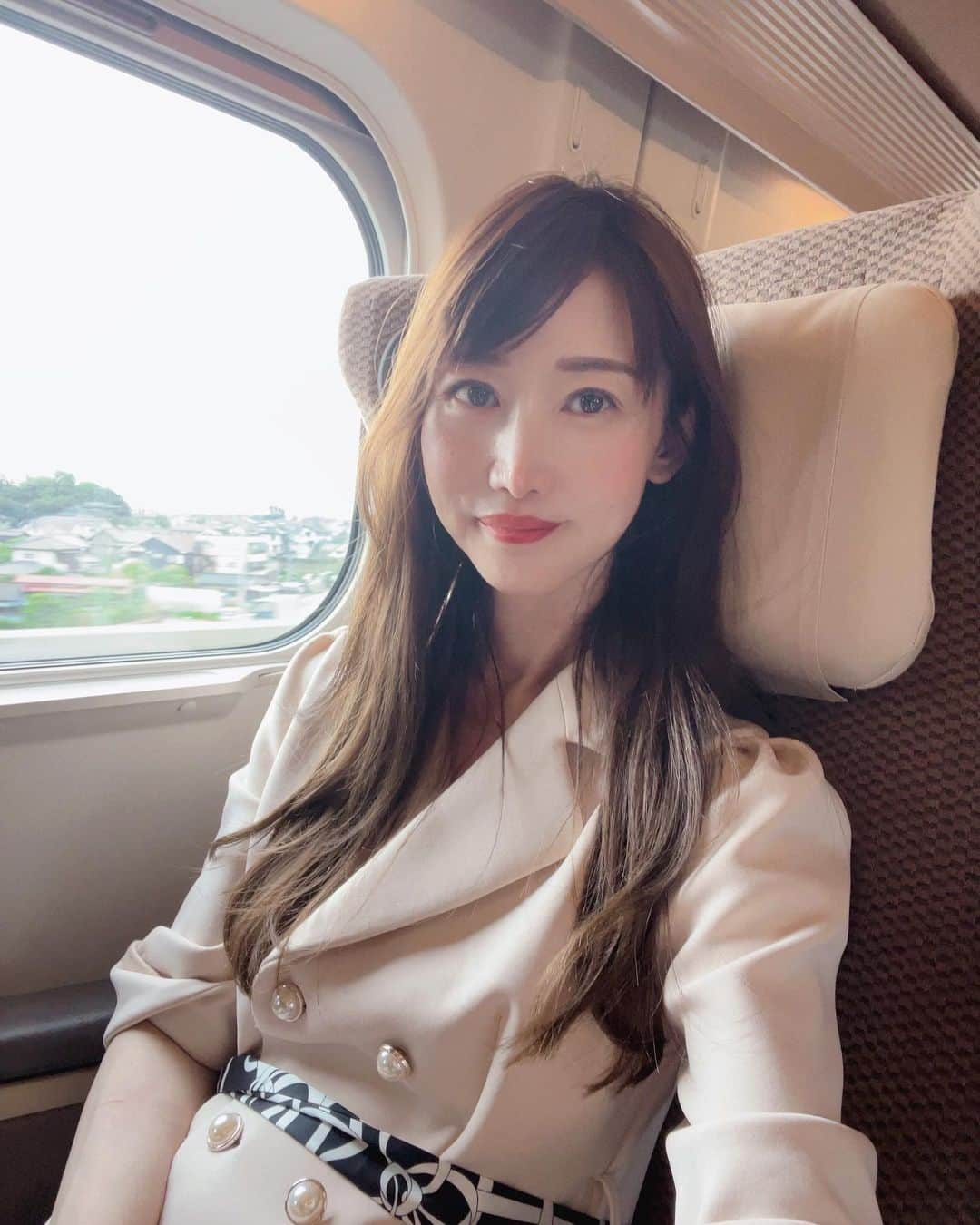 渋谷恭子さんのインスタグラム写真 - (渋谷恭子Instagram)「お久しぶりの #東北新幹線 🚄  昨日は初めて一ノ関で下車！ それから大船渡線に乗り換えて気仙沼へ  被災した方のお話をお聞きしながら、市内を回ってきました。 色々と考えされられた1日でした✨  今日は一関市内をブラブラしてから帰ります😊  #東北新幹線はやぶさ #新幹線 #はやぶさ #ワンピ #ワンピース #東北旅行 #旅行 #旅 #国内旅行 #1泊2日 #1泊2日の旅 #アラフィフ #アラフィフ女子 #アラフィフライフ」6月1日 7時02分 - kyoko.86