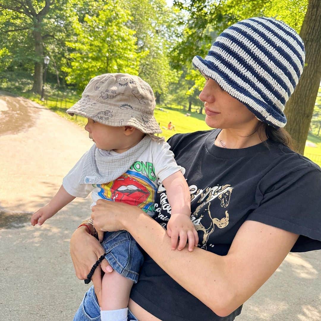 ローレン・ペルツさんのインスタグラム写真 - (ローレン・ペルツInstagram)「Snow in the Spring in New York 🗽」6月1日 8時27分 - laurenperez