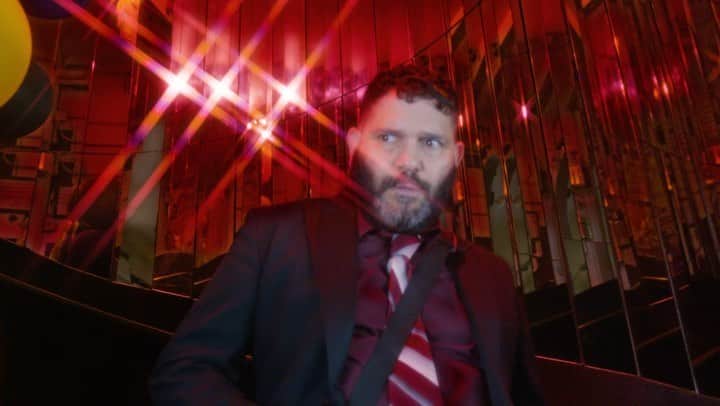 ギレルモ・ディアスのインスタグラム：「WARNING: FLASHING LIGHTS/STROBE LIGHTS. Thrilled to share the teaser trailer for the new @toddverow film @youcantstayherefilm  starring @guillermodiazreal had a blast making this with @jameskleinmann @jamesderekdwyer @theirishhorse @justinivanbrown @karinaarroyave @jaceogram @jjbozeman @michaelvaccaro @boy.radio @gregsabo @sophialamarnyc @krysfox @jono16bars_thecallback . Follow @youcantstayherefilm for updates.   #toddverow #guillermodiaz #youcantstayhere #youcantstayherefilm #youcantstayheremovie #newqueercinema #queercinema #queerfilm #mixfestival #lgbtq #lgbtqfilm #lgbtqmovie #queer #queerart #movietrailer #filmtrailer #thriller」