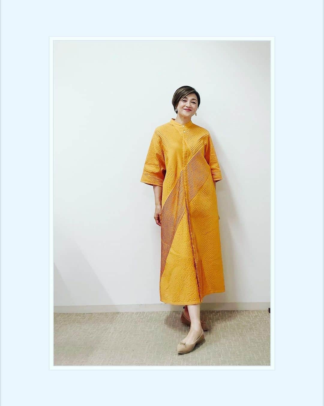 香坂みゆきさんのインスタグラム写真 - (香坂みゆきInstagram)「今日のお衣装 🍊オレンジ〜  #衣装  #オレンジ  #❤️  @yaccomaricard_jp」6月1日 9時31分 - miyuky__way