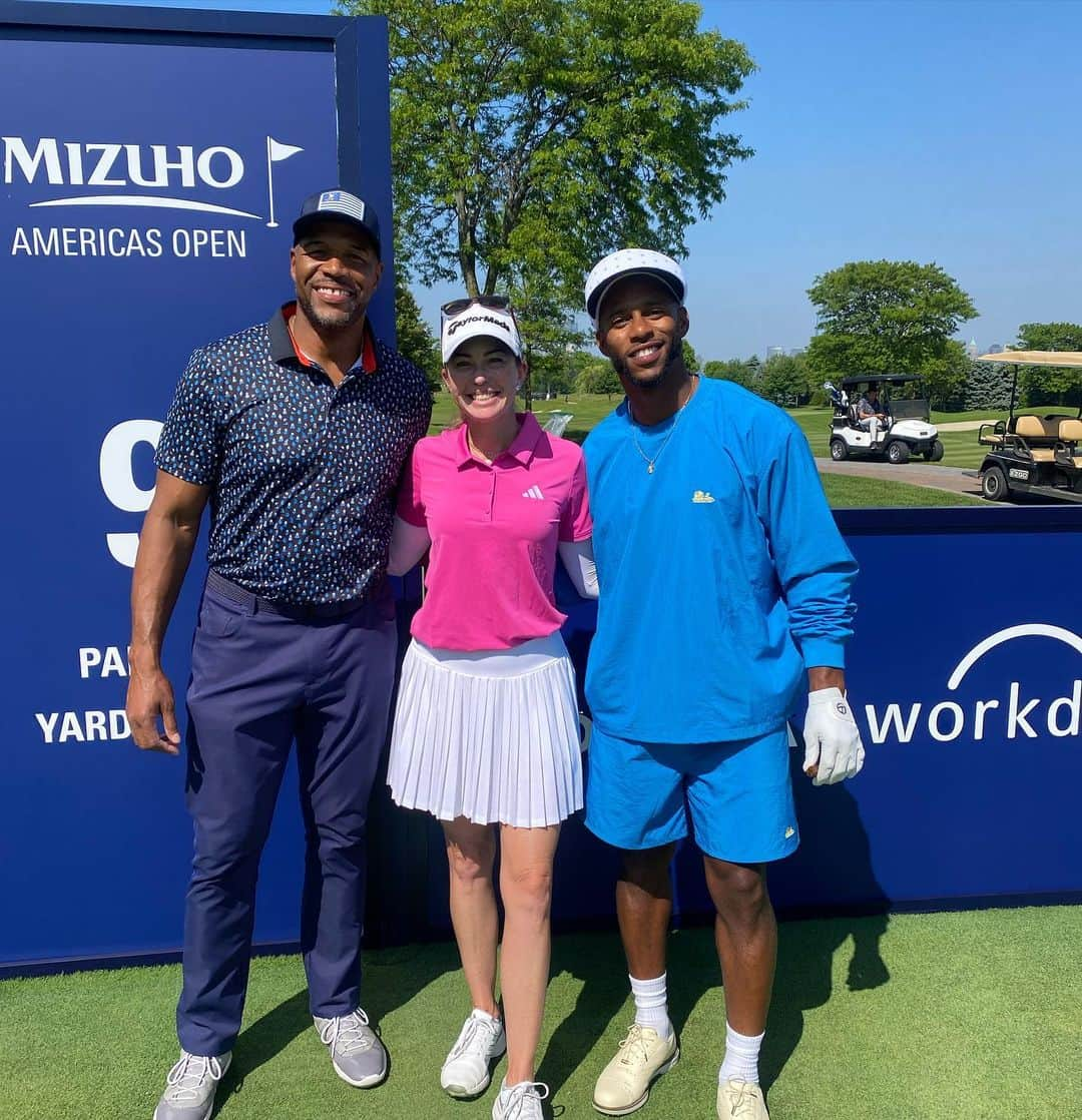 ポーラ・クリーマーのインスタグラム：「Fun couple practice days before the @mizuholpga starts tomorrow! Got to play with @michaelstrahan @victorcruz today which was amazing! And best of luck to @giannaclementegolf!! She is my junior this week and I must say she is ready to play!!」