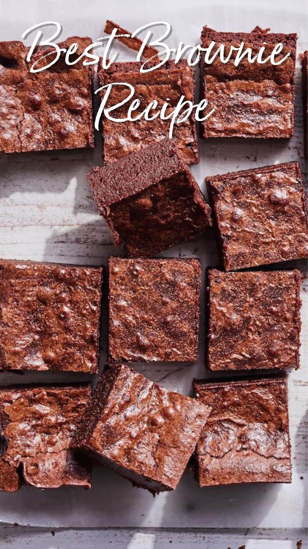のインスタグラム：「We’ve decided that summer 2023 is the summer of the brownie!! So before we kick off various spins on everyone’s fav chocolate dessert, we need a base recipe! This one will knock your socks off - PROMISE! Recipe linked in my bio https://whatsgabycooking.com/best-ever-brownie-recipe/」