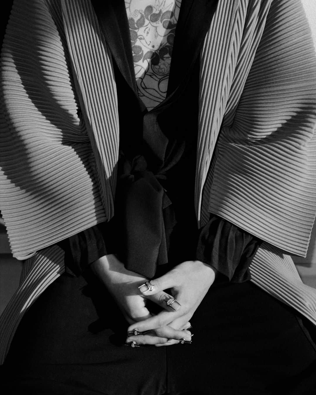 Shun Watanabeさんのインスタグラム写真 - (Shun WatanabeInstagram)「Jindaiji Temple on @cap74024 #FeelsLikeSummer Photography Paolo Zerbini @paolozerbini @todaymgmt Fashion Shun Watanabe @shun_watanabe @homeagency Casting Shimana @shimana_casting Hair Waka Adachi @wakaadachi @eightpeace_management Make up Tomohiro Muramatsu @tomohiromuramatsu_ Nail Tomoya Nakagawa and Rie Fujii @tomonyan55 @riefujii Production Nanami Tashiro @homeagencytokyo Post production Perf Studios Text Yumiko Sakuma @yumikosakuma Photography assistant Hiroki Nagahiro @nagahiroki Fashion assistants Gen Hirato, Kaisei Nishida, Mone Tamagawa and Seina Tanimoto @mne.jp @seina1130__ @zupded @kaiseinishida Models  Kanon Hirata @kanon_hirata_ @tomorrow_tokyo Arisa Nakano @etrenne_official  Ichi @seeyouinmydreamszzz @stanford.group.jp  Locations Suijinen Jindaiji, Jindaiji Daishichaya and Tamagawa Aikidokai Nogawa @suijinenjindaiji @jindaiji_daishichaya Thanks to Today Mgmt and Home Agency  Locations Suijinen Jindaiji, Jindaiji Daishichaya and Tamagawa Aikidokai Nogawa @suijinenjindaiji @jindaiji_daishichaya Thanks to Today Mgmt and Home Agency」6月1日 10時31分 - shun_watanabe