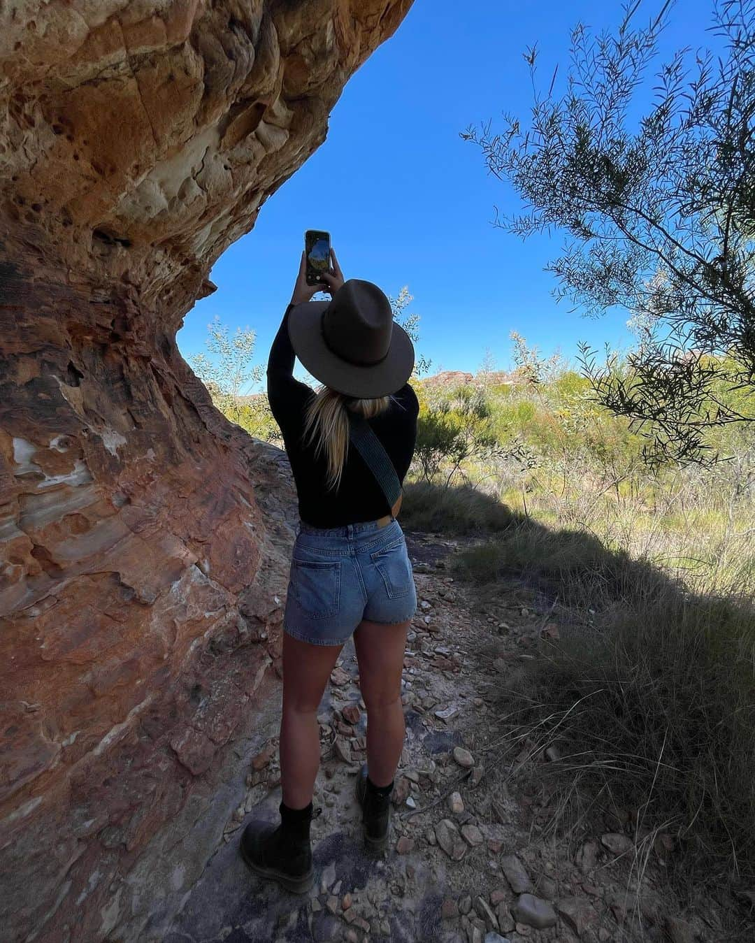 フェリシティー・パルマティアーさんのインスタグラム写真 - (フェリシティー・パルマティアーInstagram)「More core memories from up North in @westernaustralia The Kimberley’s is such a special place, feeling very grateful to have experienced this Dad 🫶 #WAtheDreamState」6月1日 11時48分 - flickpalmateer