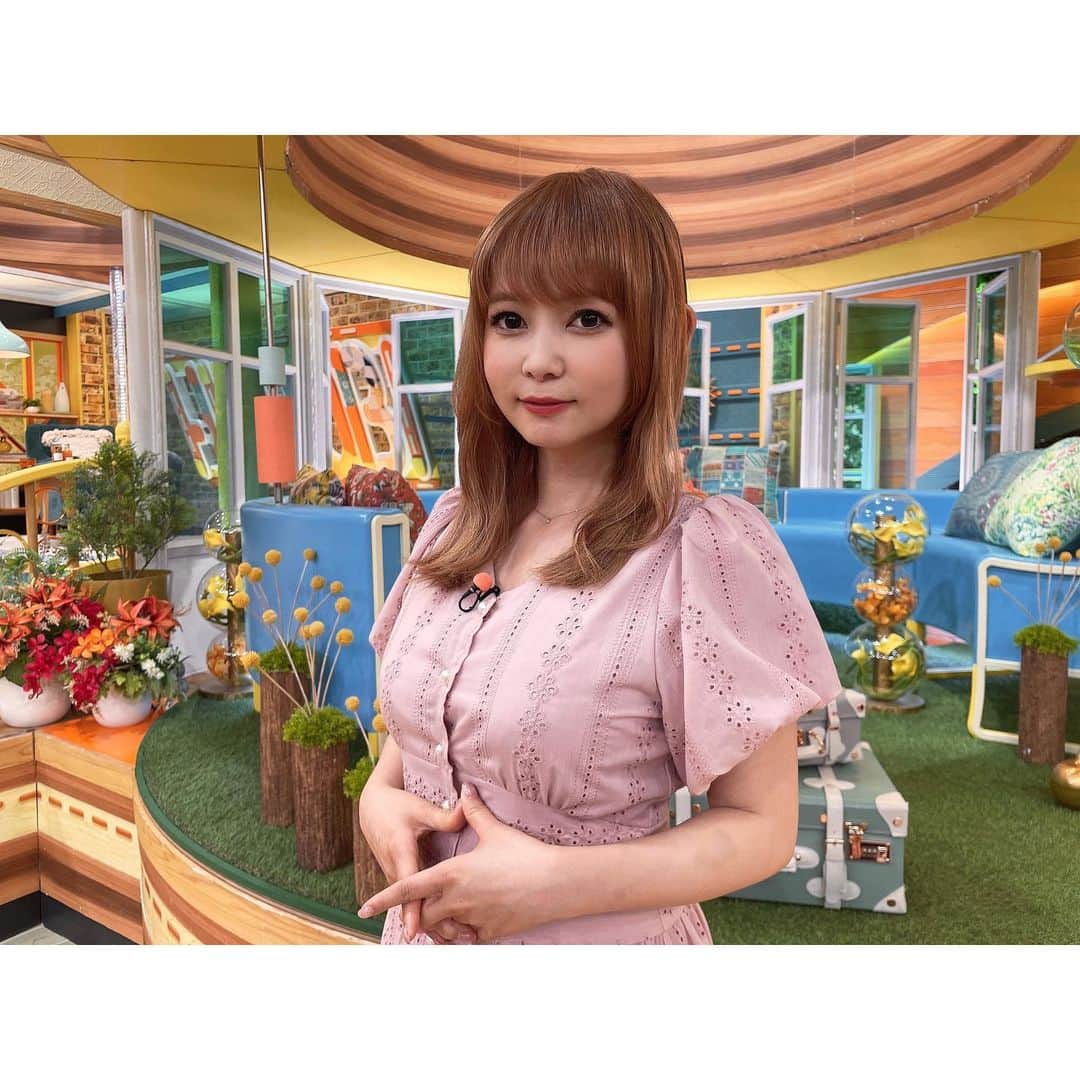 中川翔子さんのインスタグラム写真 - (中川翔子Instagram)「ひるおび ありがとうございました〜 桜色のワンピ🌸 #ひるおび #中川 ...