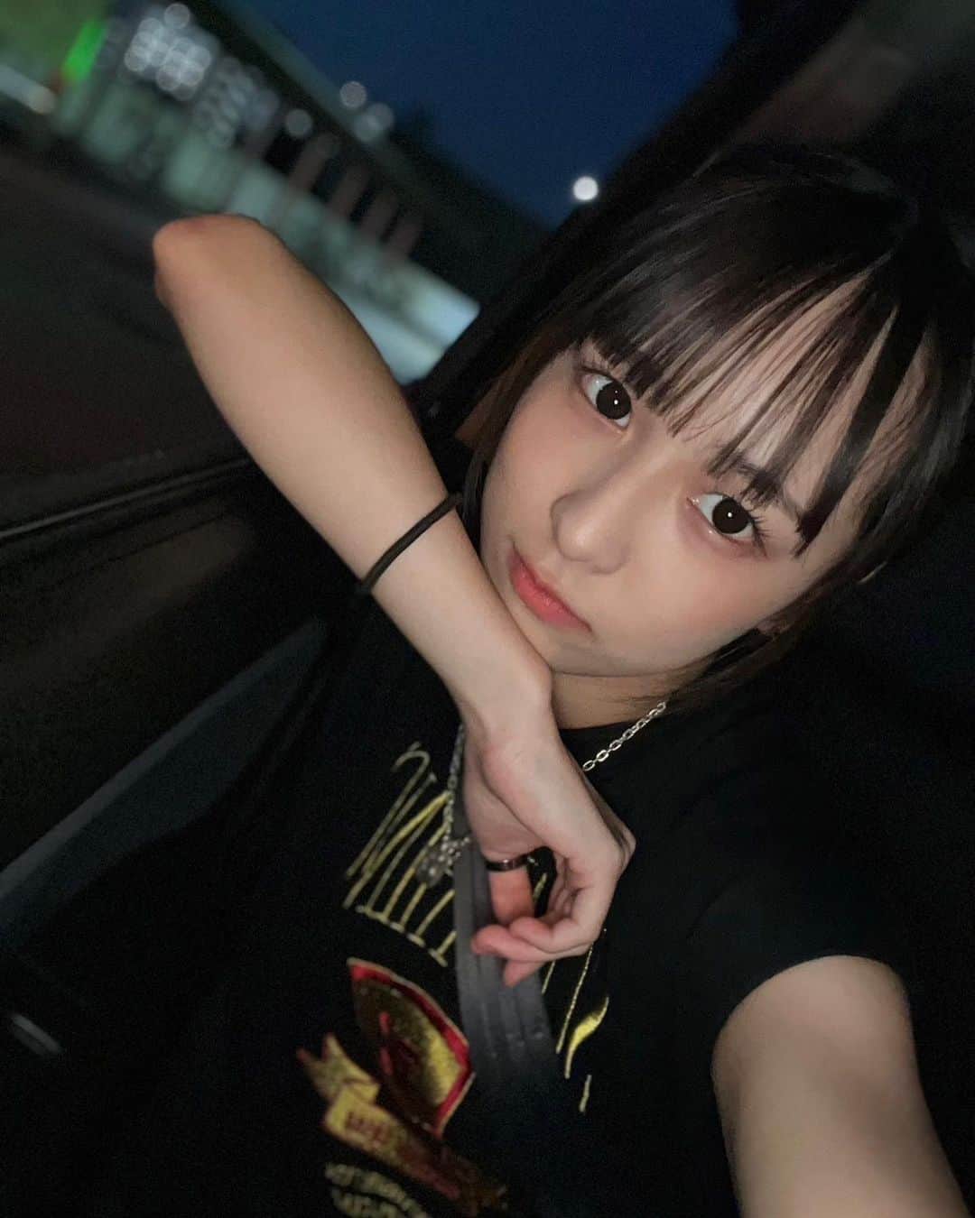 のインスタグラム：「・ ・ 🎂6月生まれのみなさま お誕生日おめでとうございますっ！♡  みなさまにとって素敵な1年になりますように🕊  写真はTikTok撮影の後に撮ったｮᐠ( ᑒ )ᐟｲﾛｲﾛ  まみーがいつもカメラ担当してくれてるんだよね〜  いつもありがとう♡  #お誕生日 #ハッピーバースデー #お祝い  #TikTok #フォロー してくださいっ🙇🏻 #佐藤ひなた #ひな #06 #ひなdays」