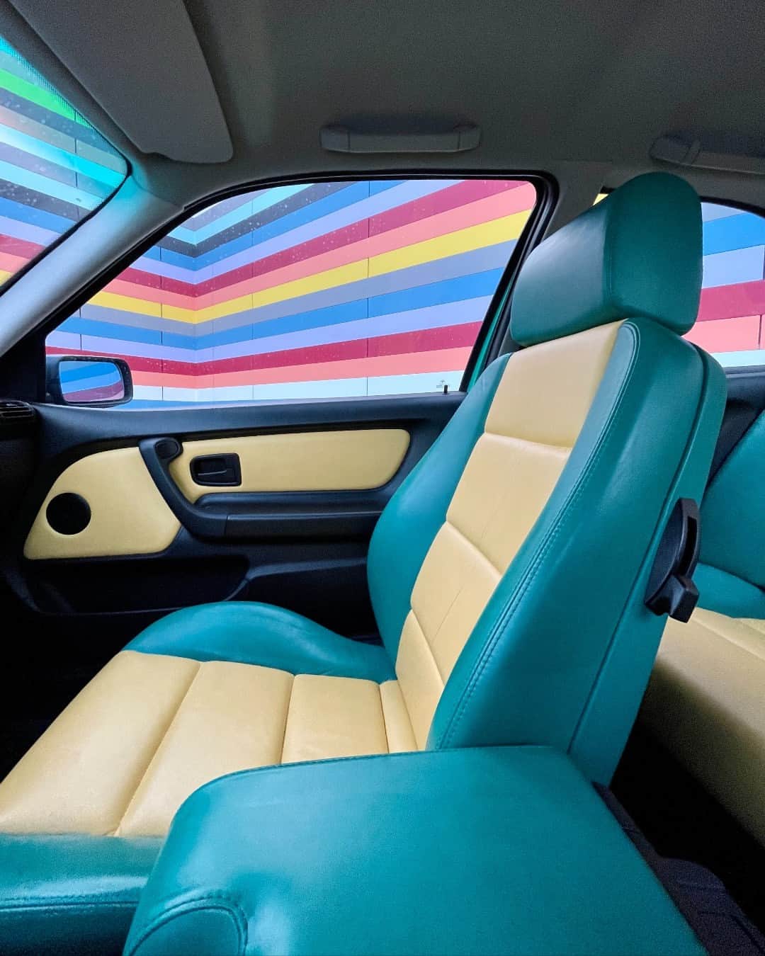 BMWのインスタグラム：「BMW Individual a symphony of color 🎨  #BMWRepost @e36.individual  The 1997 BMW 3 Series Compact.  #BMW #BMWClassic」