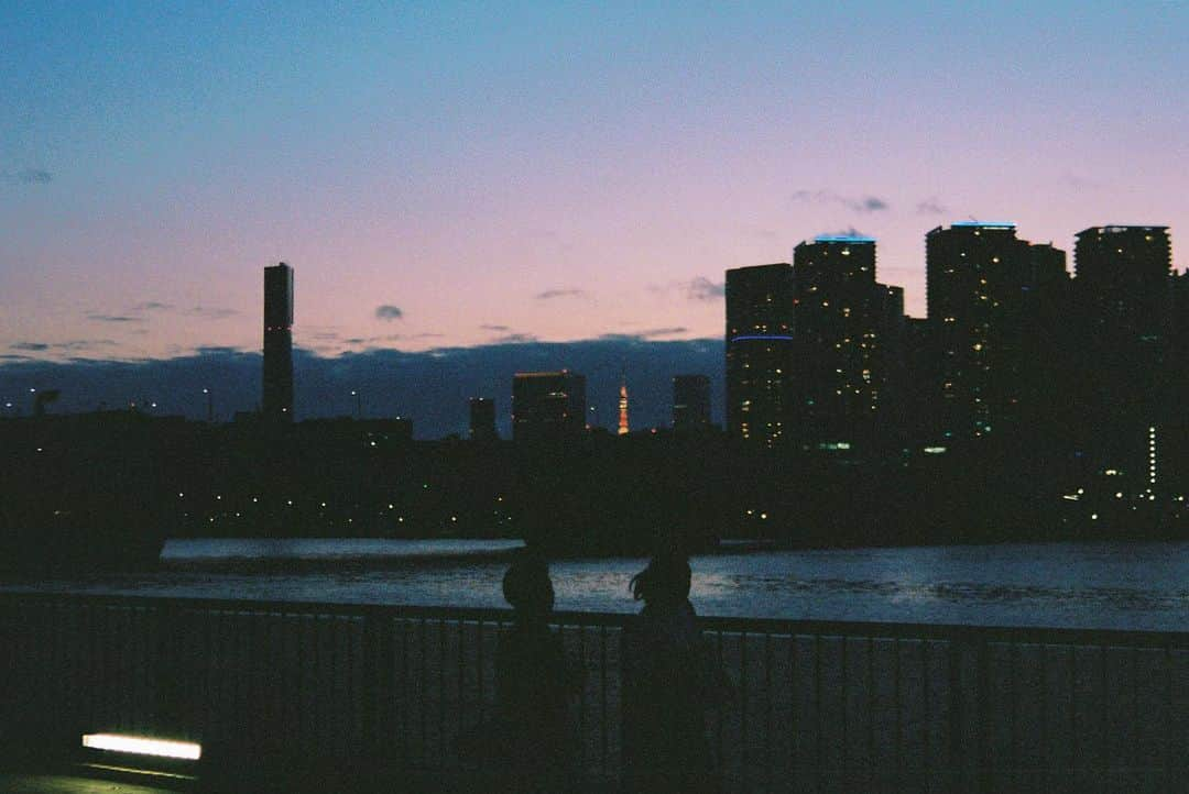 小川紗良のインスタグラム：「Night Light  #film #filmphotography #nightlights #riverside #chill #豊洲 #東京タワー」