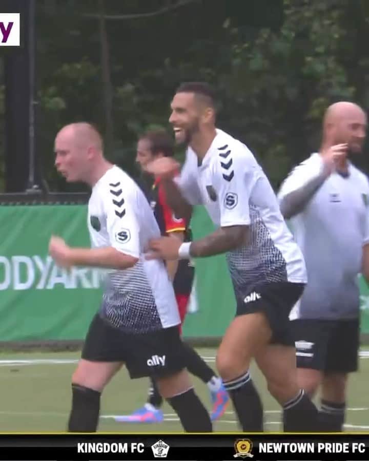 ジェフ・キャメロンのインスタグラム：「@geoffcameron secures the win for @bladeandgrassfc 💪 @ally」