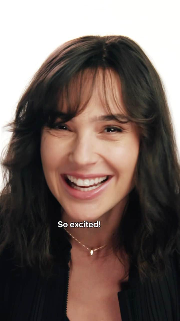 ガル・ガドットのインスタグラム：「Are you ready for #TUDUM? 🌟 Tune in June 17 on @Netflix’s YouTube to watch the first ever sneak peek at Heart Of Stone!  I’m so excited 😍」