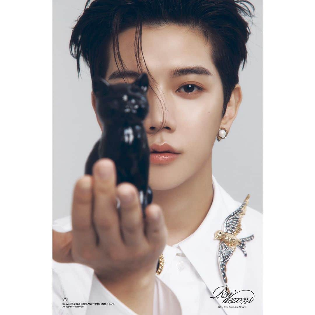 レン のインスタグラム：「렌 (REN) The 1st Mini Album    'Ren’dezvous'    Concept Photo 2 (SEED ver.)    2023. 6. 13. 6PM (KST)    #렌 #REN #최민기 #CHOIMINGI     #Rendezvous    #BPM #BigPlanetMade  🪐🌱」