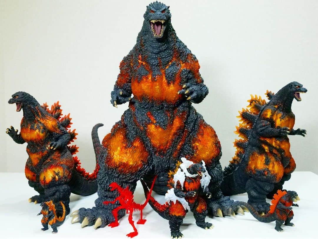 ぎわちん。のインスタグラム：「🔥GODZILLA🔥 #ゴジラ #バーニングゴジラ #godzilla #burninggodzilla  #godzillavsdestroyah  #ぎわちん」