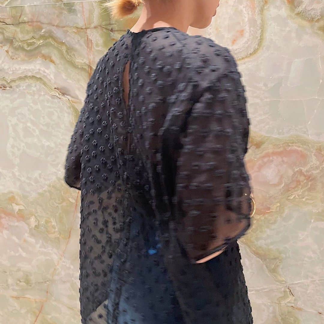 H BEAUTY&YOUTHさんのインスタグラム写真 - (H BEAUTY&YOUTHInstagram)「＜H BEAUTY&YOUTH＞  FLOWER JACQUARD TANK ¥20,900 Color: BLACK Size: FREE (着用スタッフ: 161cm)  FLOWER JACQUARD BLOUSE ¥25,300 Color: BLACK Size: FREE  #H_beautyandyouth #エイチビューティアンドユース @h_beautyandyouth  #BEAUTYANDYOUTH #ビューティアンドユース #Unitedarrows #ユナイテッドアローズ #zuluandzephyr  #gabrielaartigas  #charlottechesnais #palomabarcelo」6月1日 15時31分 - h_beautyandyouth