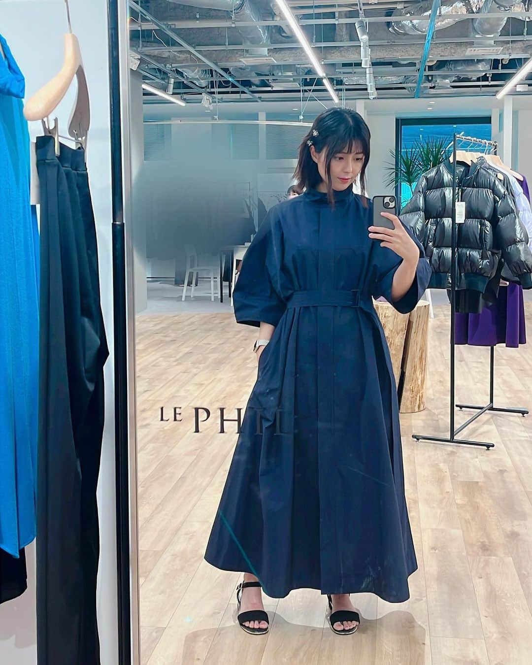 渋谷飛鳥のインスタグラム：「松本理沙ちゃんと @lephil_official の展示会に🥰  かわいいお洋服オーダーできました☺️🍓  #アサイースムージー　も美味しかった✨  @nanami_koji  ななみん、お誘いありがとう😊😊😊」
