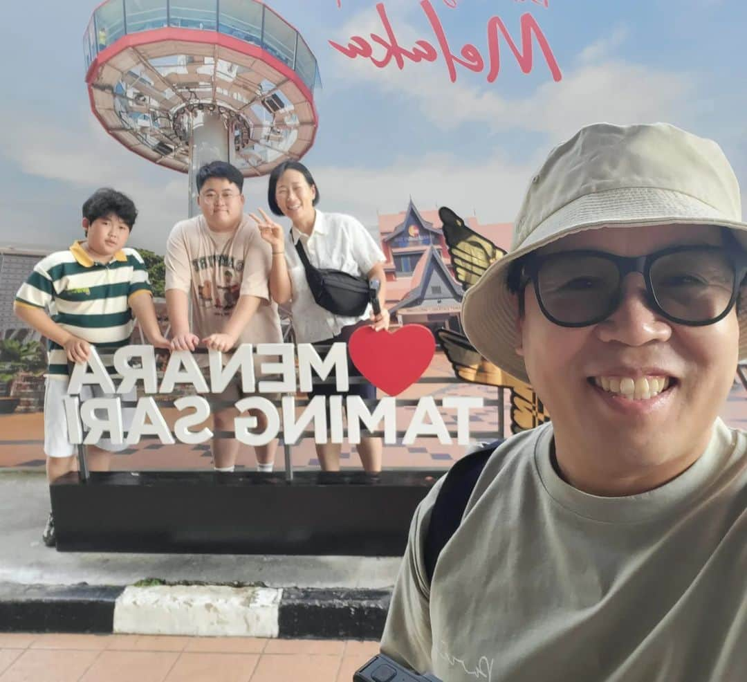 チョン・ウンピョのインスタグラム：「Goodbye Melaka 너무 행복한 여행인데 너무 덥네요 #말라카#좋다#음식이#내스탈」