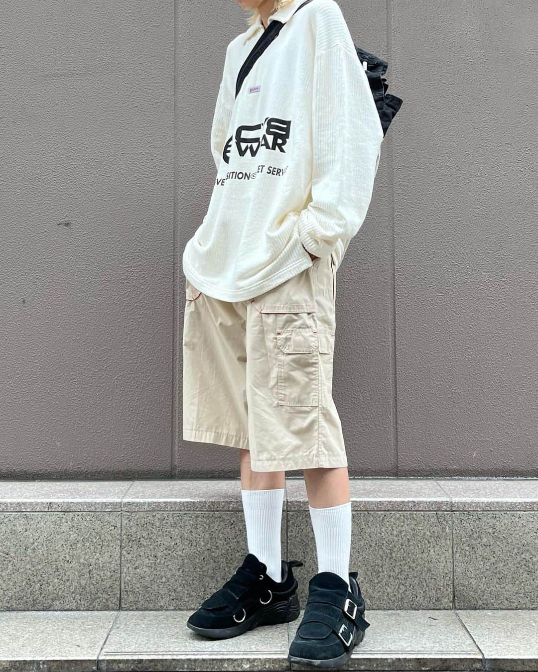 ジャムルのインスタグラム：「90's- ハーフジップ リブカットソー　¥6200+tax(6820) . ベージュ TECHショーツ ¥5900+tax(6490) . 2トーン BONSACK ¥6200+tax(6820) . WEB SHOPに入荷しております。 是非ご覧ください。 jammru.com  #お問い合わせはお電話で承ります #jammru #osaka  #fashion  #streetstyle  #streetfashion  #vtg  #vintage  #used  #usedclothing  #古着 #古着屋 #ファッション #70s #80s #90s」