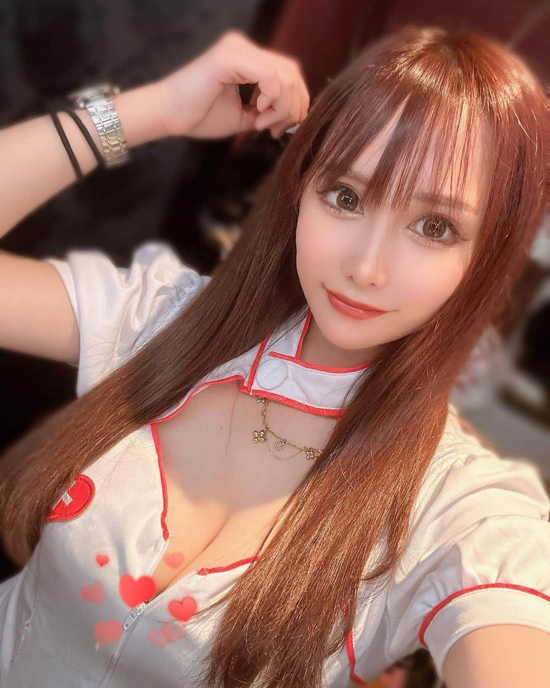 ゆずちゃんさんのインスタグラム写真 - (ゆずちゃんInstagram)「@eternal_b.jp で予約から割引から なにもかもお世話になって @yourclinic_hongdae で 肌治療からいろいろやってもらったよん  看護師さんも辛辣で丁寧で 信用できたし先生もイタクナイデスカ？ っていっぱい聞いてくれて優しかったし イケメンだった😇😇wwww  なにより塗る麻酔が最強すぎて なにしても何にも痛くなかったし @eternal_b.jp のおかげで アフターケアもすごくちゃんとしてた☺️  #静岡#両替町#キャバ嬢#キャバクラ #韓国#美容医療 #ガールズバー #clubjerry #hipahipa #美容好きな人と繋がりたい」6月1日 17時31分 - yuzuchiyan5555