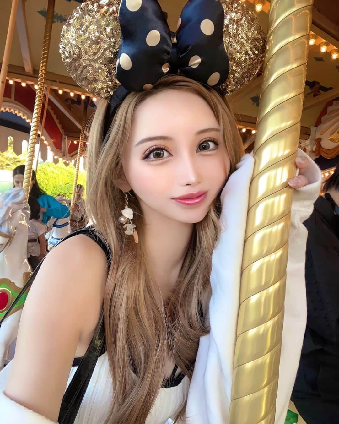 ほずにゃむのインスタグラム：「Disneylandにもいってきた🏰👑🩷 絶叫乗れないけど克服できそお🥹わら . . .」