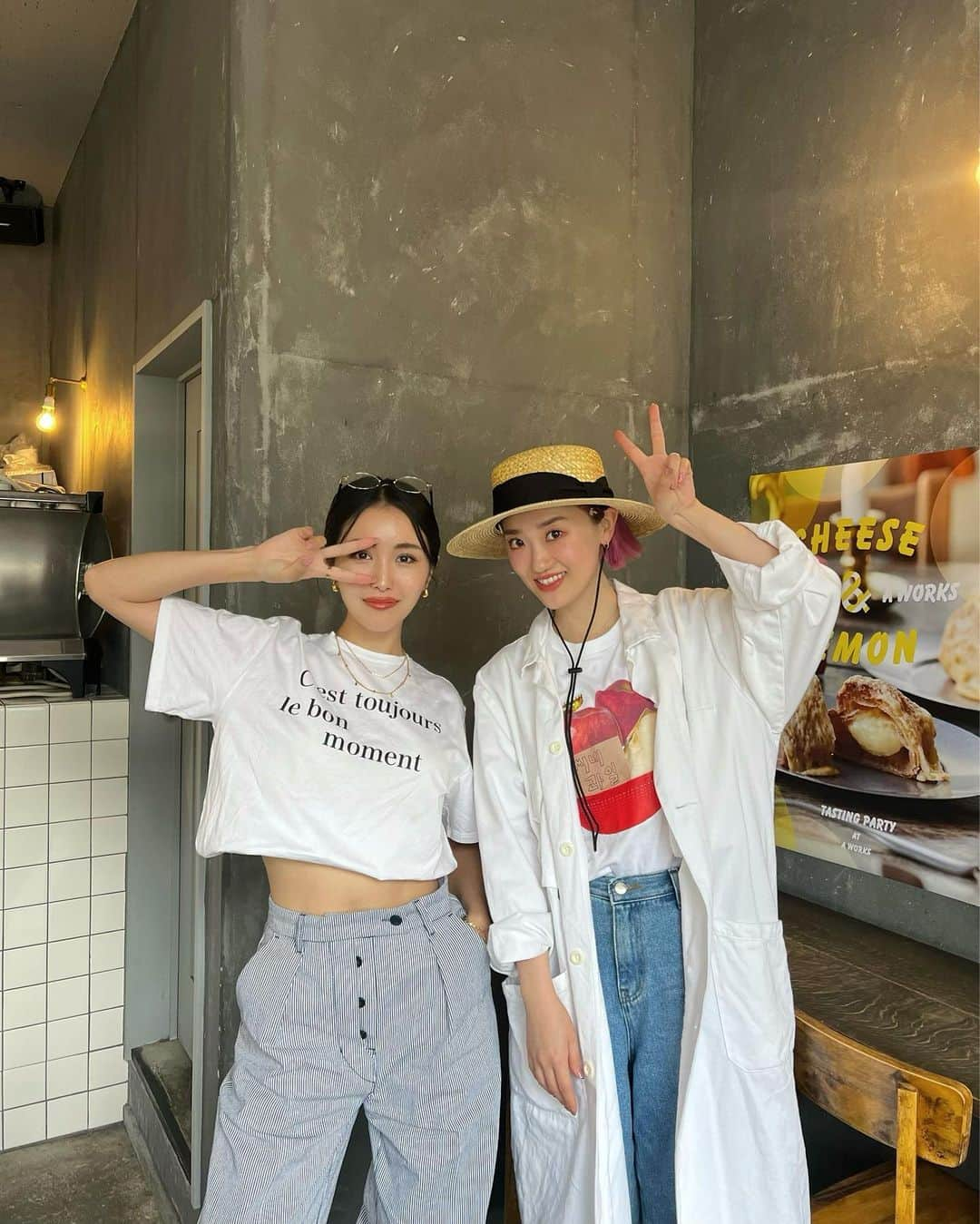 森暖奈さんのインスタグラム写真 - (森暖奈Instagram)「👾  ちひろのブランドMignonneのTシャツ着てちひろに撮ってもらった🫶 @chihiro_511  at @gakudai.aworks 🧀  大人気すぎて入手困難なチーズケーキ屋さんが @ringoapplepie とコラボということで食べに行ってきたの🍎 美味しすぎて最近甘味をそんなにたくさん食べられない私ですが(こういう時に年齢を感じる🤣)２つともぺろりでした🤭 とどまることを知らない勢いの夫婦でかっこいい♡ @cocoreacoco  次はワイン持参します😂」6月1日 17時43分 - moriharuna71