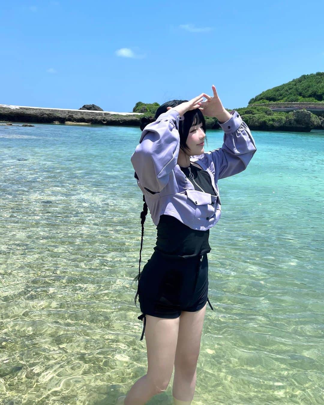 あまにさんのインスタグラム写真 - (あまにInstagram)「私服編！💜 宮古島は5月が梅雨って知らなくて行ったけど、快晴だったの日頃の行いが良かったおかげかな😌👏 海に入るのが気持ちよくて水着でも私服でも遊んでたらありえん日焼けしちゃった、、、笑 今年は既に小麦色なあまにさん」6月1日 17時45分 - amani_cos