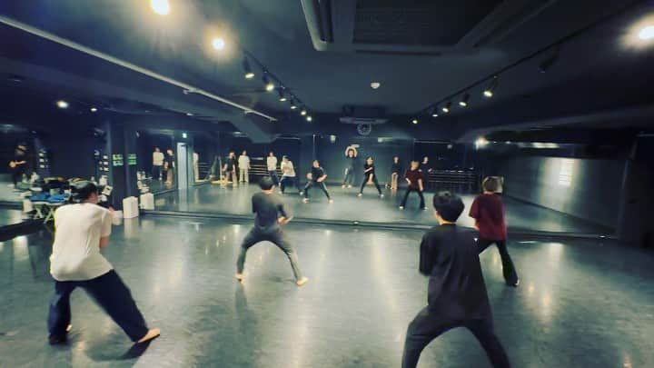 黒須洋壬のインスタグラム：「黒須洋嗣 JAZZ CLASS 2023.June.1st  @danceworks_jpn  @xross  #いきていたんだよな  #あいみょん  #dance  #jazzdance  #tokyo #japan」