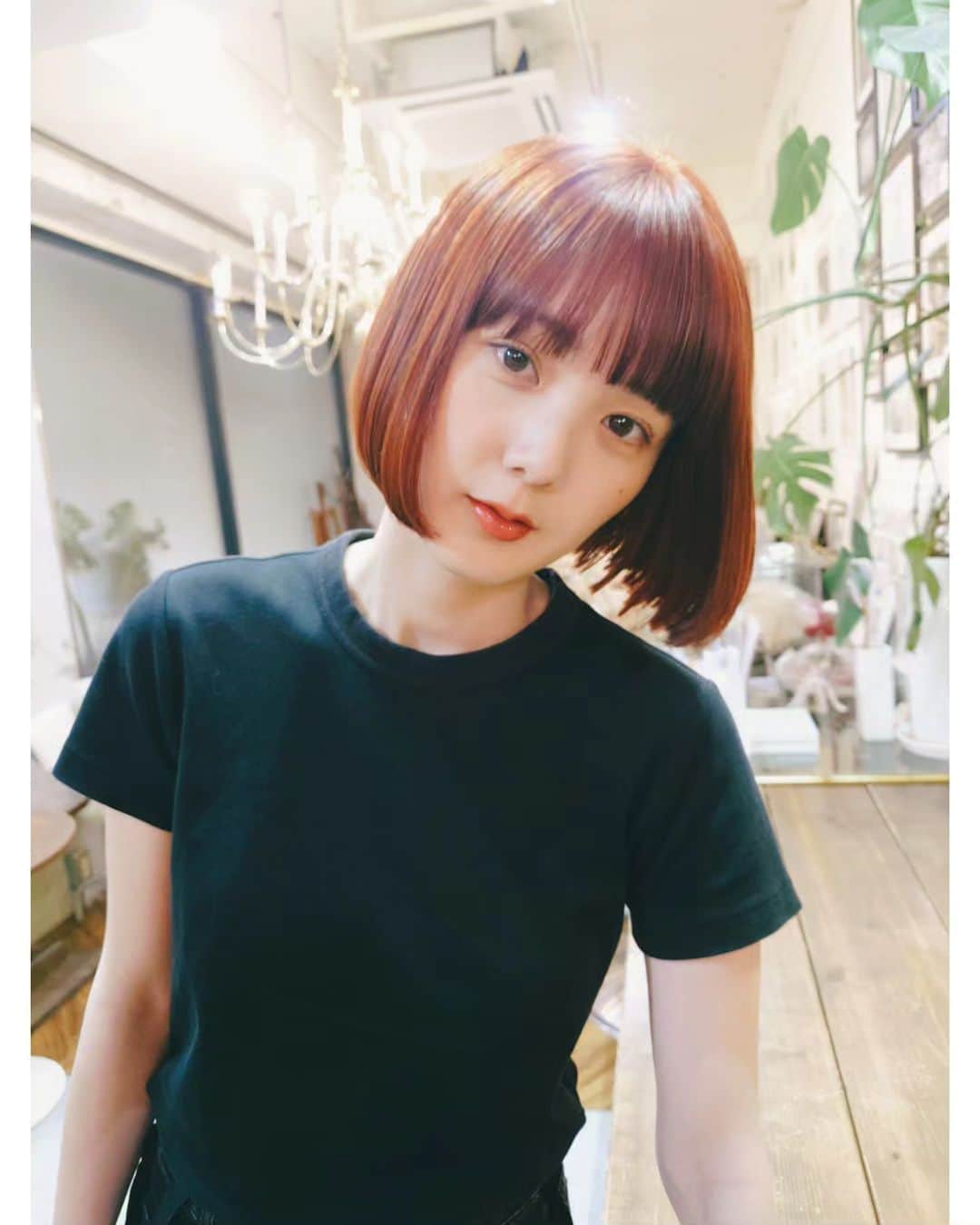クマモトタツヤのインスタグラム：「. あいりちゃんの髪色変わってた♪ そして長い体調不良から復活しつつある。 ご迷惑お掛けしました！ 今日はとりあえず脚立から落ちた、、  Hair cut-color-styling / YUUKO TAKAKI (switch) Guest / AIRI (switch guest 9th year) Photo / T.KUMAMOTO (switch)  #kumaxGIRLS #福岡のスイッチで髪切る女の子 #kumaxAIRIs #クマナリ #photobykumamoto」
