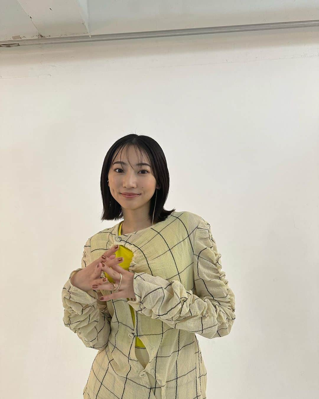 武田玲奈さんのインスタグラム写真 - (武田玲奈Instagram)「CAPA✨🐥🌼  そして今夜は「あなたがしてくれなくても」第８話！！！🥹  tops @eslow__  @enkel_tokyo  shoes @dianashoespress accessories @seasukii_jp @haku_fleur @miyunakamura.jewelry」6月1日 18時08分 - rena_takeda