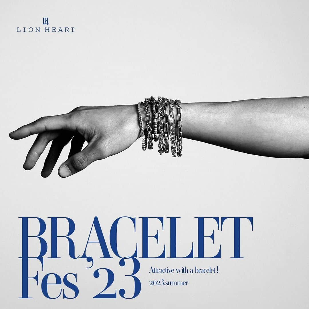 LION HEARTさんのインスタグラム写真 - (LION HEARTInstagram)「BRACELET FES ’23開催！  腕周りのスタイル提案「BRACELET FES ’23」  夏コーデのワンポイントとして、スタイルの差別化として ブレスレットはファッションを問わずスタイルアップしてくれる存在です。 そんなブレスレットを豊富に取り揃えました。  ぜひこの夏のお気に入りを見つけてください。  ■ 直営店舗限定ガチャガチャキャンペーン  ライオンハート直営店舗にて2023年7月1日(土)よりガチャガチャキャンペーンを開催します！ ライオンハートの商品を税込5,500円以上ご購入で、ガチャガチャにチャレンジできます。 ノベルティとしてブレスレットやクーポン券などの豪華賞品をプレゼント！ （数量限定です。無くなり次第終了となります。） 何が当たるかはお楽しみ！ みなさまご来店をお待ちしております。  キャンペーン期間：2023年7月1日(土)～2023年7月31日(月)  ※数量限定です。無くなり次第終了となります。 ※1会計につき1回チャレンジ可能です。 ※対象外の商品もございます。詳しくは店頭スタッフにお尋ねください。 ※阪急メンズ大阪店、新宿マルイメン店、有楽町マルイ店の三店舗が対象です。  ■店舗限定ブレスレット 各店舗限定ブレスレットも登場！ 詳しくはHPをチェック！  #lionheart   #アクセサリー #メンズアクセサリー #シルバーアクセサリー #メンズシルバーアクセサリー #ブレスレット #メンズブレスレット #シルバーブレスレット #チェーンブレスレット #シルバーチェーンブレスレット #ブレスレット重ね付け #ビーズブレスレット」6月1日 18時23分 - lion_heart_accessory