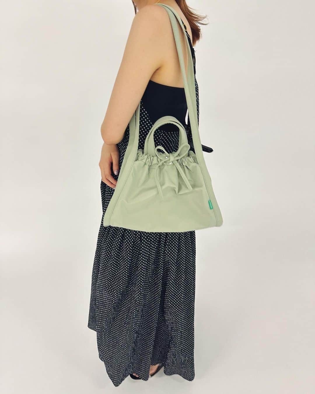 エディットフォールルさんのインスタグラム写真 - (エディットフォールルInstagram)「. HVISK 6.3 11:00 new in  handle bag  col:green,pink ¥12,000+tax  .」6月1日 18時19分 - editforlulu_official