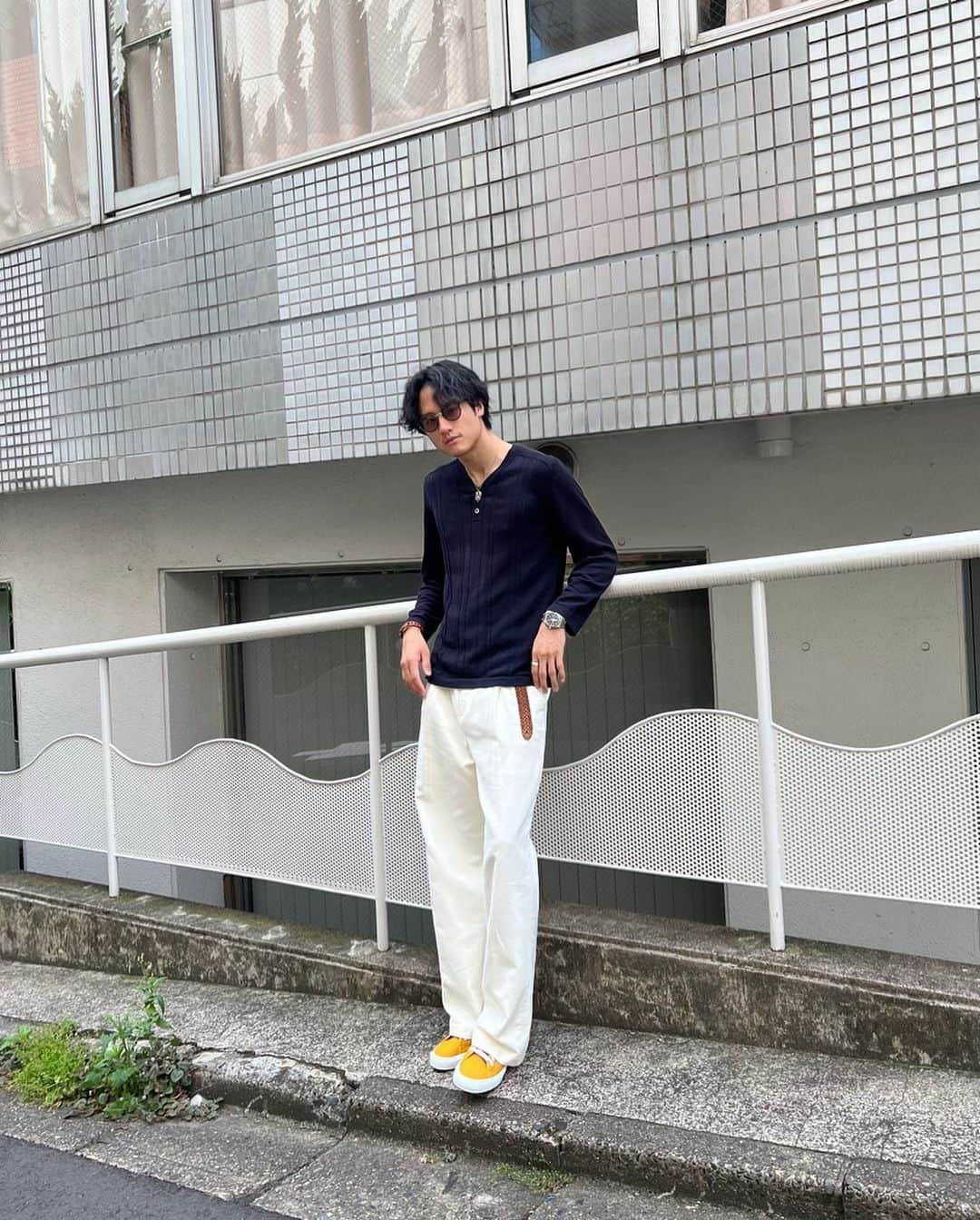 大須賀崇のインスタグラム：「ありそうでない究極のシンプル.. お気に入りのスキッパーニット #hermes #mensfashion」