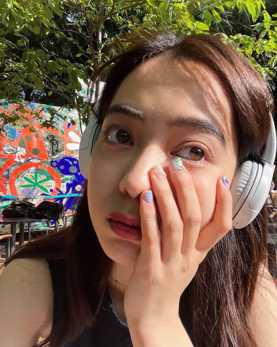 新関碧さんのインスタグラム写真 - (新関碧Instagram)「ハデハデネイル💅 そろそろ22歳ということで、21歳の思い出を詰め込みました♡ 陰陽がおきにいり☯️」6月1日 18時38分 - aoi__niizeki