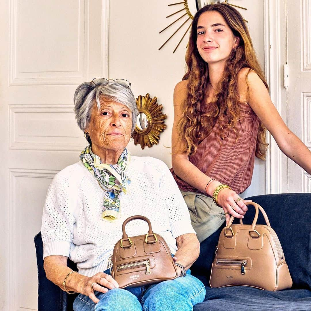 ランセルさんのインスタグラム写真 - (ランセルInstagram)「Et vous, quel Lancel a marqué votre famille ? 👜   #MothersDay #LancelParis #SS23」6月2日 1時00分 - lancelparis