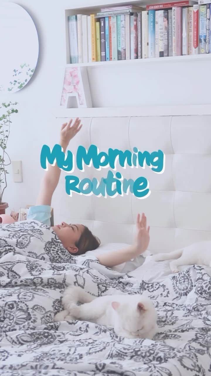 Alexa Ilacadのインスタグラム：「Starting my day with a glowing and healthier version of me! Thanks to my #BeloGlutathione Capsules! 💙   They have 50% off + Free Belo Mini Pill Kit this 6.6 Sale! Check out now guys 😉 Link in my bio!   #BeloEssentials #BeloNutra #BeloGluta #BeautyTips」