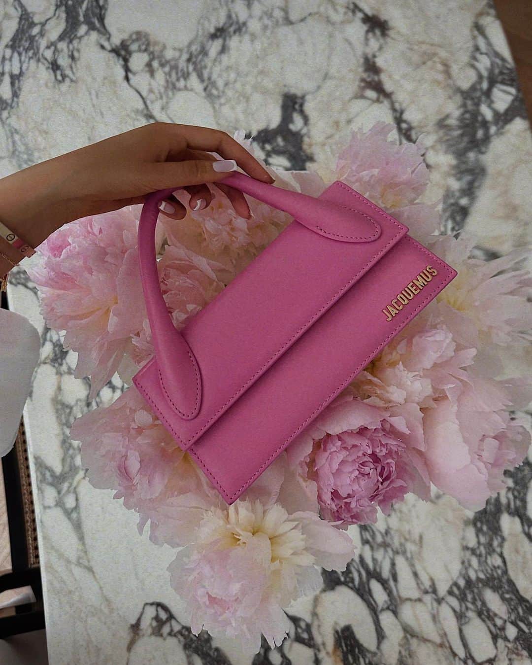 JANICE JOOSTEMAのインスタグラム：「a lil pink dump 💘💘💘」