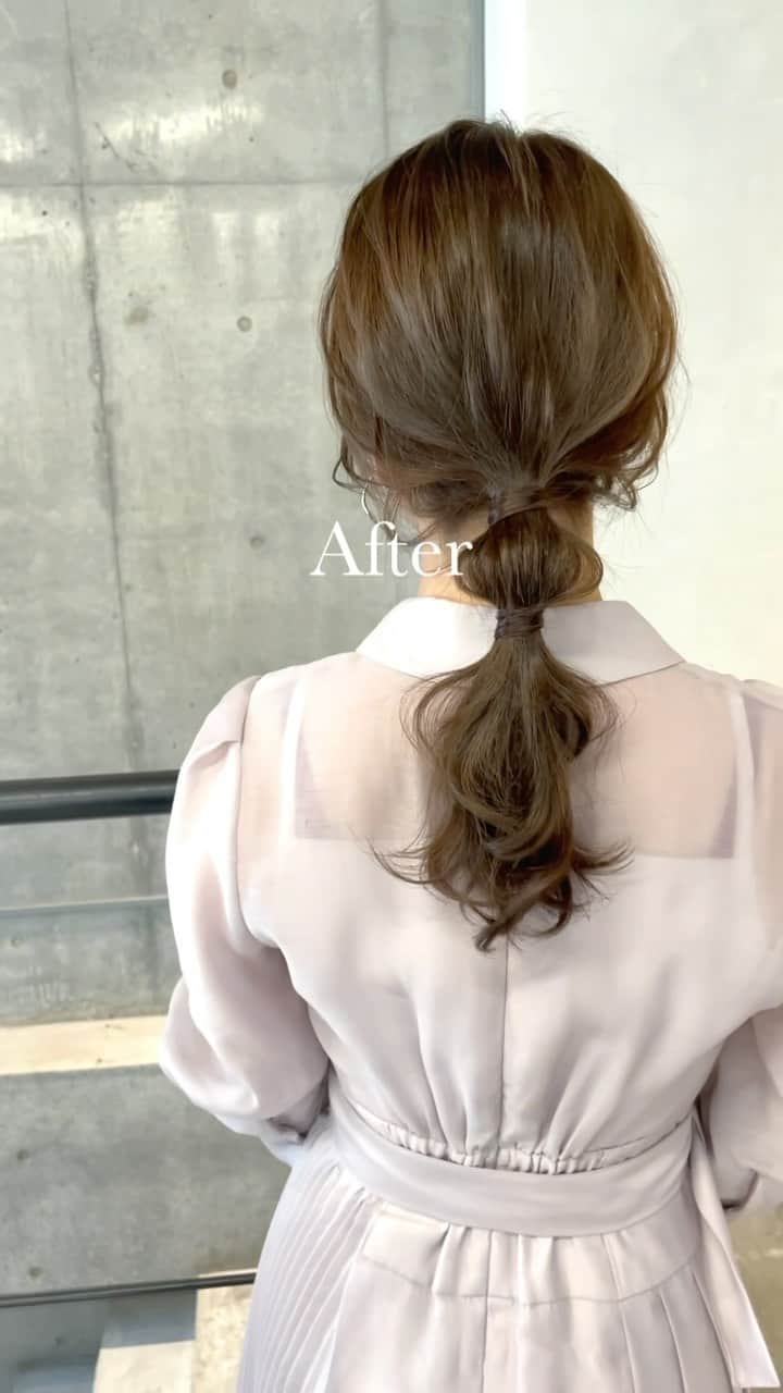 吉田達弥のインスタグラム：「お客様 Before After ✨  cut ✂︎ 髪の艶を残したいのでローレイヤーにして 顔まわりに細いおくれ毛を作りました✂︎  color 髪が柔らかく見える ライトベージュでカラーしました✨  hair arrange お出かけなのでシンプルにタマネギポニーテールアレンジにしました💫  accessory @kbfofficial  #ヘアアレンジ　#カット　#ヘアカラーベージュ  #ミントカラー  #レイヤーカットロング  #おくれ毛　#編み下ろし  #ヘアアクセサリー」