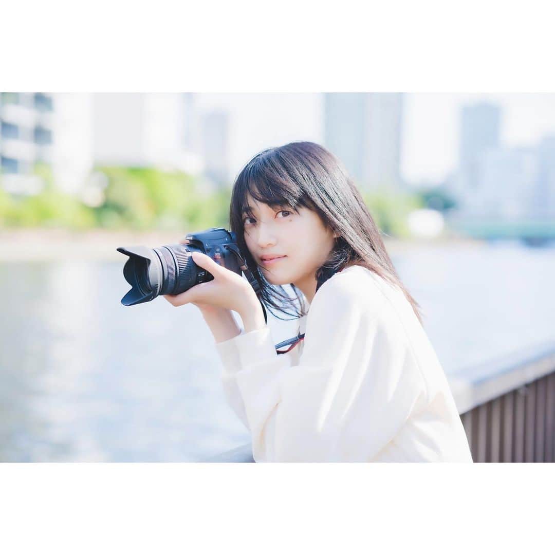 平田純のインスタグラム：「#カメラ女子 #カメラ好きな人と繋がりたい #カメラ #canon #カメラ好き#photo#photooftheday #photogram #photoeveryday #photolove#portraitphotography #portrait #ナチュラル#naturalhair #naturalbeauty #modellife #川#river#ポートレート撮影 #被写体#location#写真好きな人と繋がりたい #私#自分#me#my#favorite  #favoritephoto  #follow」