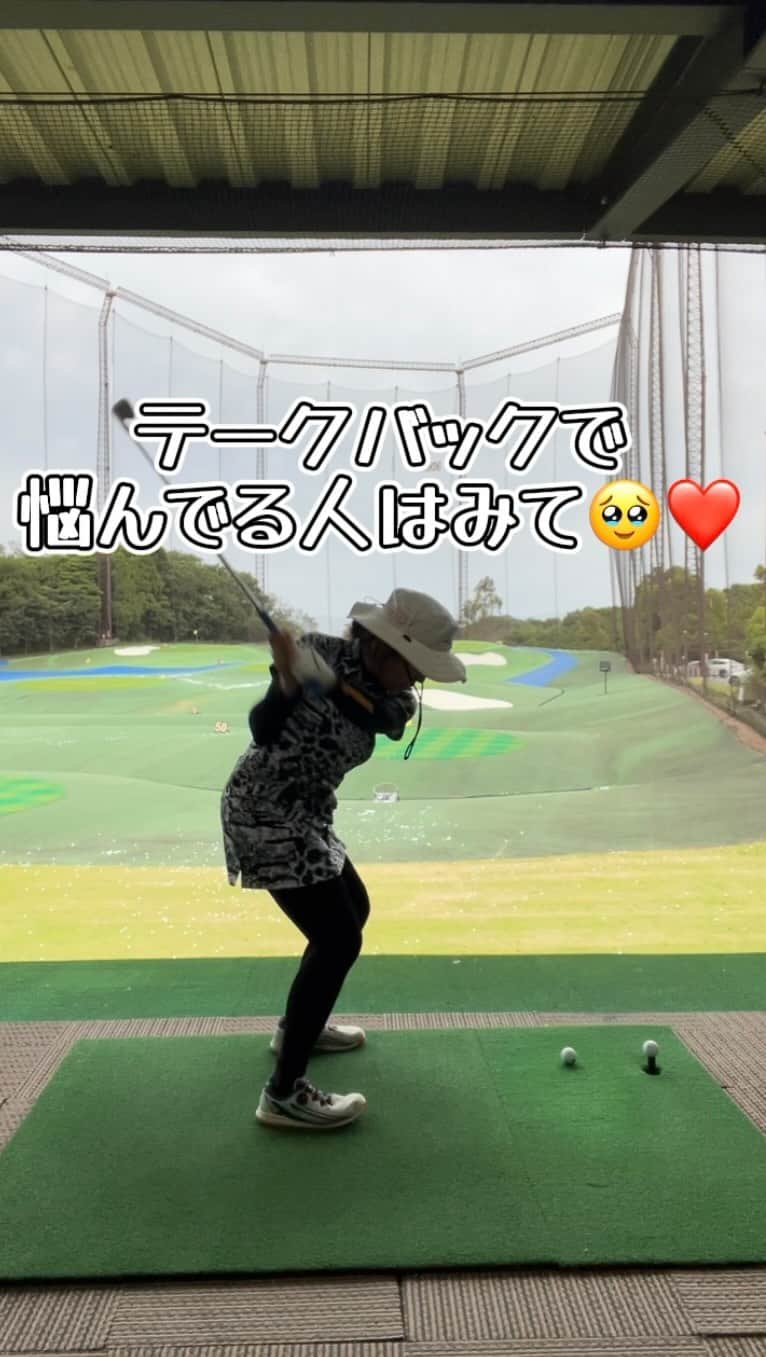 幡野夏生のインスタグラム：「テークバック悩んでる人必見🥹💜 体とクラブバランスよく使いたいっ！！！ * #ジーオーピー #PGM @pgm.official #環境ステーション @kankyo_station #成山商店 #loudmouth #ラウドマウスジャパン @loudmouth_japan_official #ミズノ @mizunogolf_japan #アイインテグレーション * #幡野夏生のプロゴルファーに私はなる #YouTube #YouTuber #ゴルフ #ゴルフスイング動画 #ゴルフスイング改造 #女子ゴルファー #ゴルフ女子 #ゴルフスイング #バーディーダンス #ゴルフ上手くなりたい #キャサリン #プロゴルファー #golf #golfswing #jlpga #lpga」