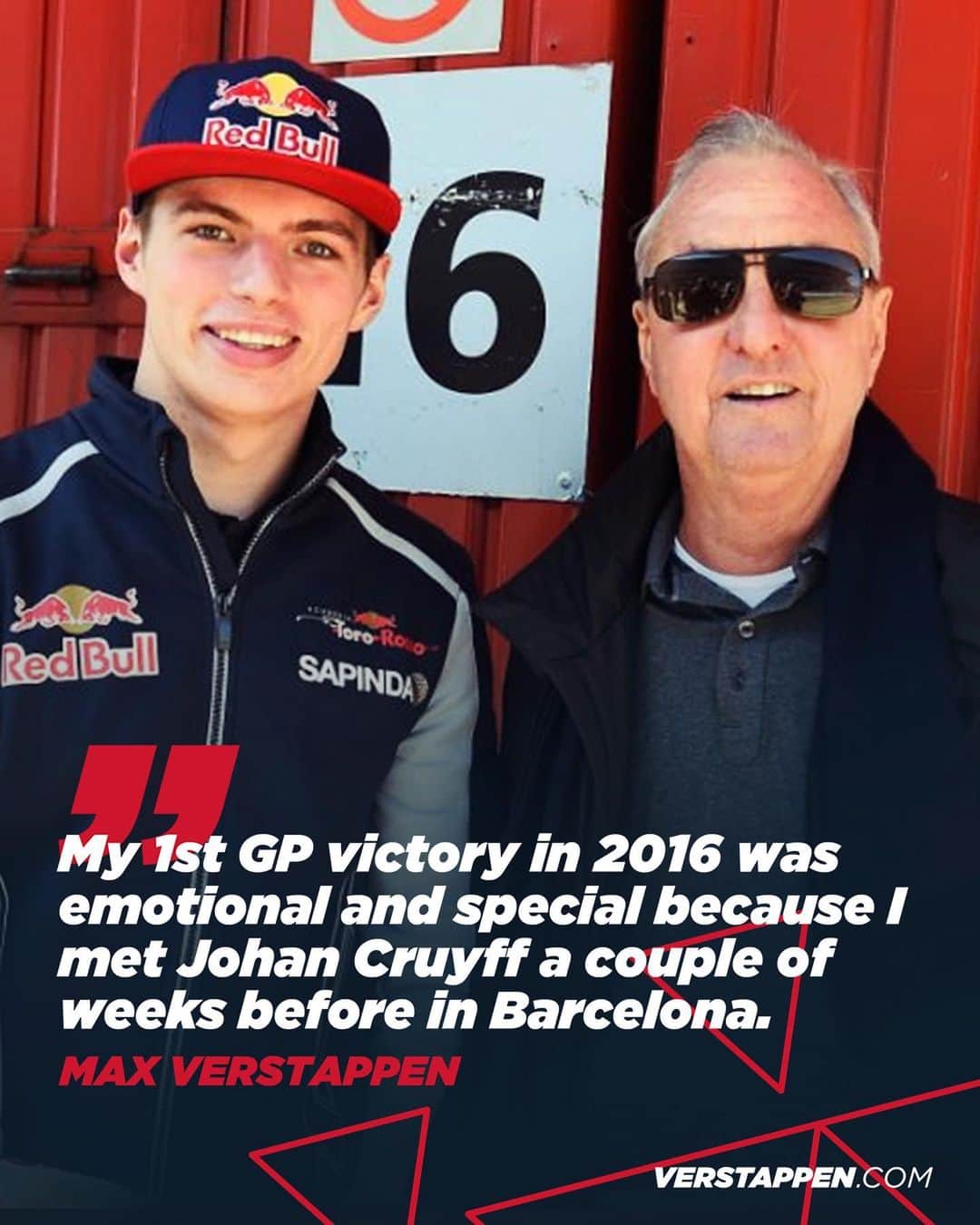 ヨハン・クライフのインスタグラム：「In March 2016 Max Verstappen and Johan Cruyff met each other during the testing days at Barcelona. It was a very special meeting between to Dutch greats 🇳🇱  Unfortunately, Johan had already passed away when Max won his first Grand Prix in Barcelona, two and a half months later. But the memories remain... 💭」