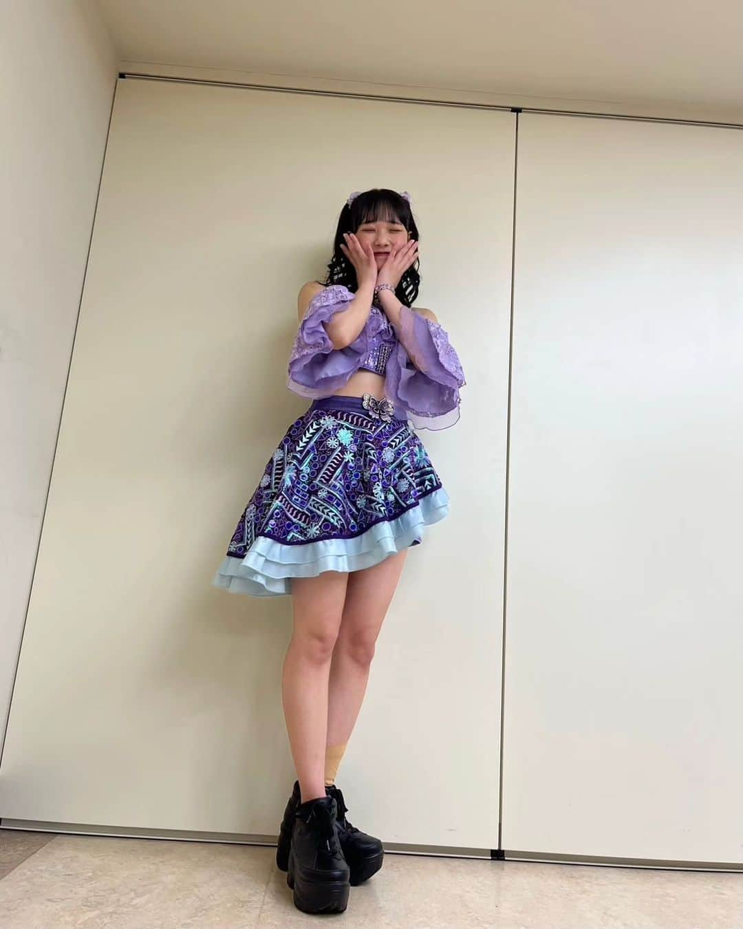 Juice=Juiceさんのインスタグラム写真 - (Juice=JuiceInstagram)「新衣装かわいいでしょ〜！！  お気に入りです💜  #juicejuice #入江里咲 #りさち」6月1日 20時02分 - juice_juice_official