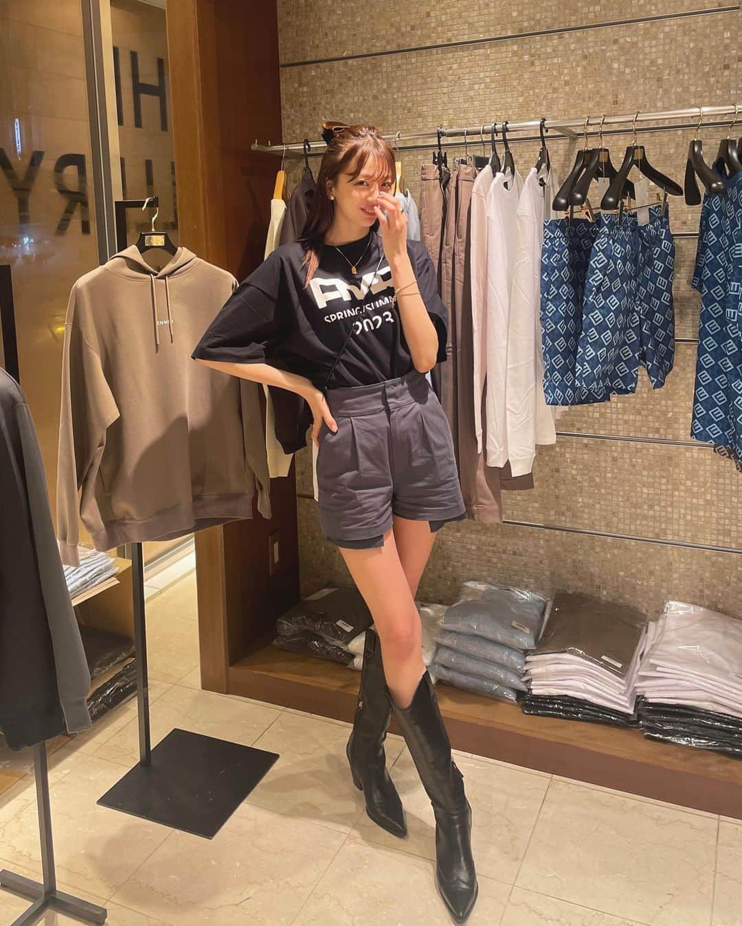 しゅうさんのインスタグラム写真 - (しゅうInstagram)「・ @enmer_official @enmer_sports_official  POP UP‼︎ thank you 仙台🐄👅💓」6月1日 20時13分 - shuu_22_