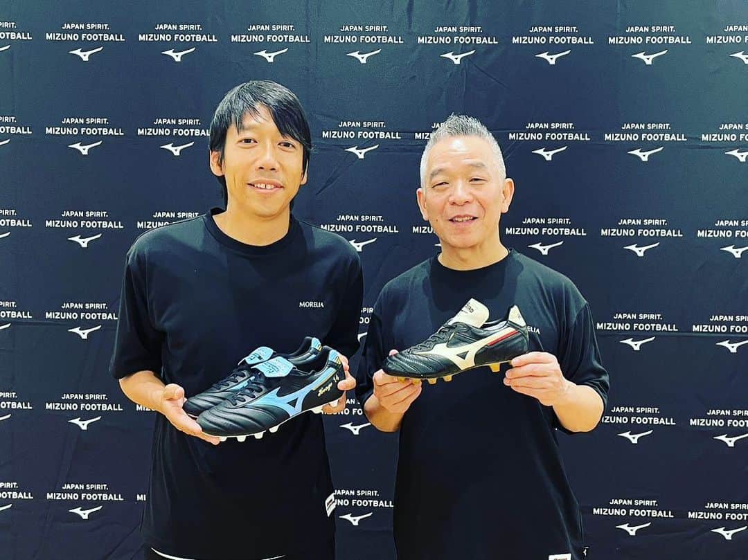 中村憲剛のインスタグラム：「: 本日、6月1日はモレリアの日。  「MIZUNO TOKYO」での記念イベントに、モレリアの父である安井さんと参加させていただきました😊  トークショーでは安井さんから初めて聞いたことがある話も飛び出すなど、モレリア愛に溢れた時間でした‼︎  モレリア最高‼︎  #モレリアの日」