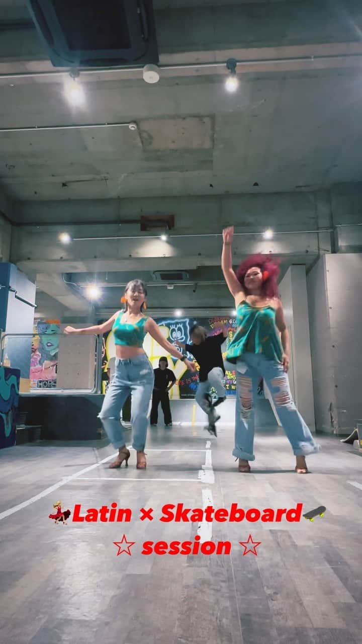 REIKAのインスタグラム：「【 DIORAMA Skate Lounge 】 Dancer × Skater #session #collaboration   🌈❤THANKS❤🌈  @ayayan0327  @12_amane_03.0716  @reika_bra   ストリート最高🤩 あや、あまねちゃん、楽しい時間をありがとう🍀🫶✨  Dancer × Skaterのセッション コラボ発信していきます♪ Dancerの皆さん Skaterの皆さん 興味ある方、DM下さい🌈😇😇🌈  #dancer #skater #コラボ #streetstyle #streetculture #latin #latindance #salsa #sumba #室内スケートパーク #スケート女子 #ラテンダンス #ラテンミックス」