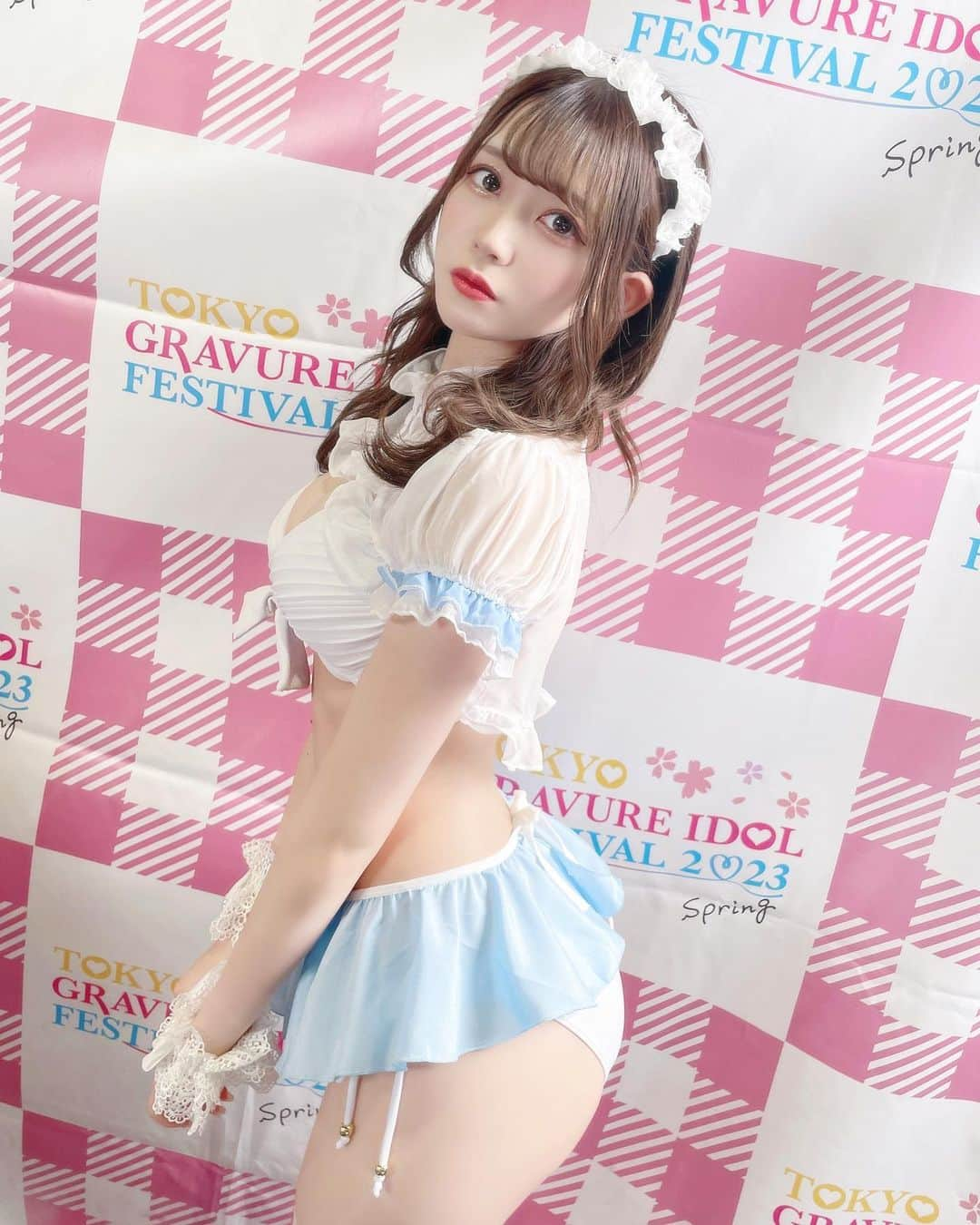 茉井良菜のインスタグラム：「よい体つきと言われます🍑えへへ  #gravureidol #グラビア #水着コーデ」