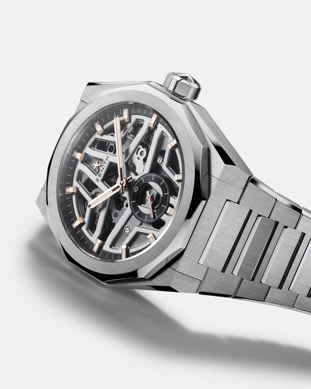 ゼニスのインスタグラム：「#DefySkyline: Sleek silver and gleaming gold: presenting the DEFY Skyline Skeleton Boutique Edition, available exclusively at ZENITH physical and online boutiques around the world.」