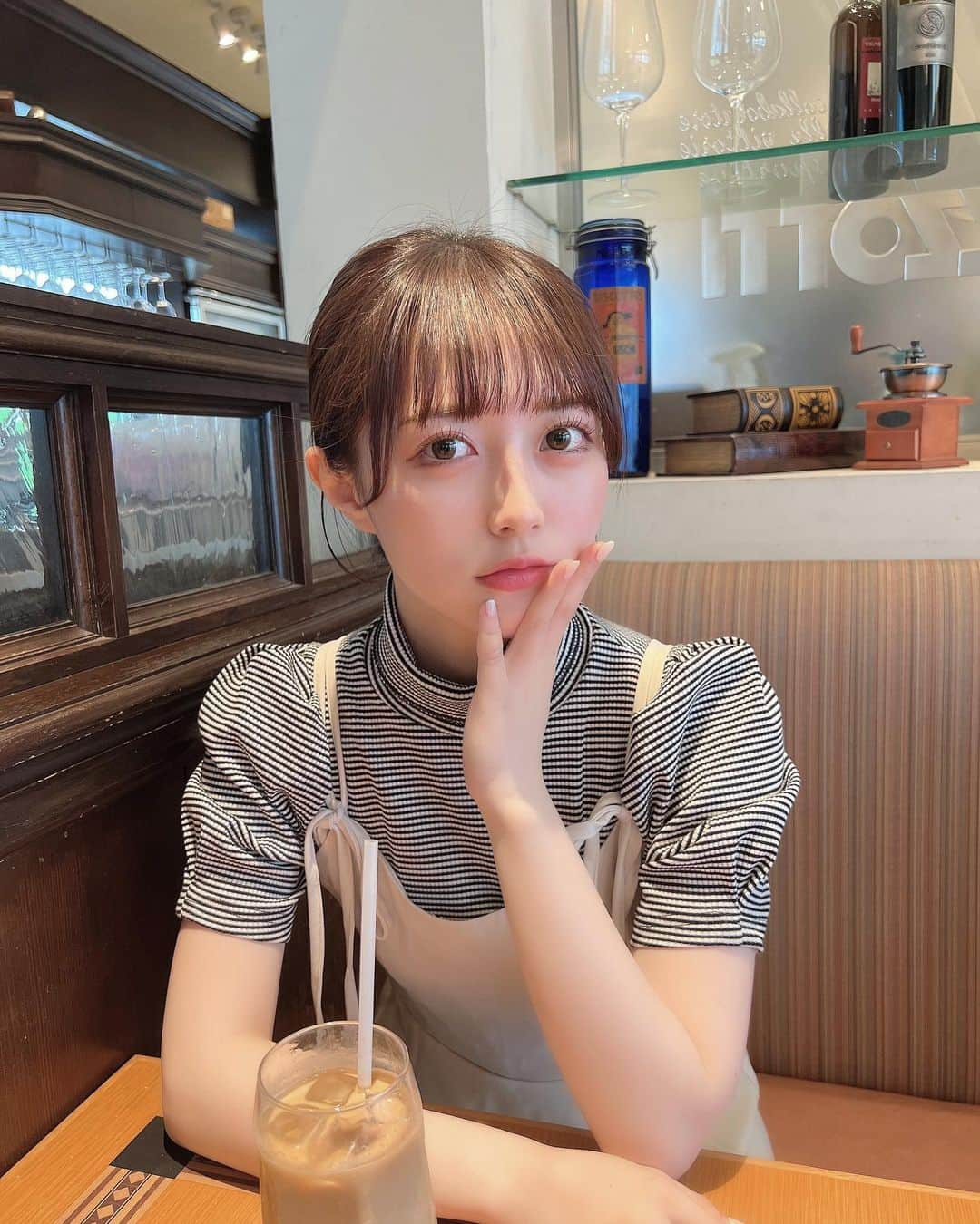 保科凜さんのインスタグラム写真 - (保科凜Instagram)「こういう服すき？？  ・ ・   #idol  #jamscollection  #ootd  #fashion #niceclaup  #cafe #shinjuku  #instagram   #アイドル #ジャムズ #保科凜 #新宿カフェ #新宿ランチ  #女子大生」6月1日 21時20分 - tottoko_lin