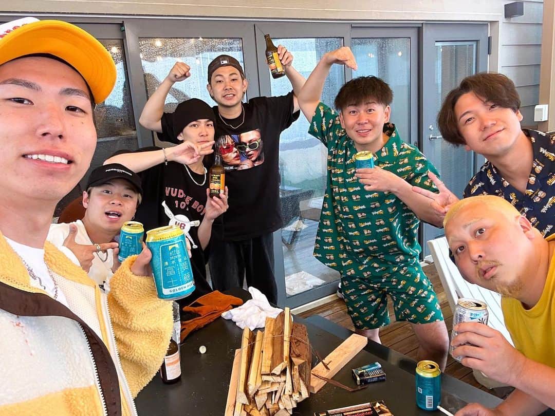けーすけのインスタグラム：「事務所の同期と後輩達と行ったグランピング😆終始笑いっぱなしでした👏次はどこ行こうか🤔 #エスポ #けーさんとたろー  #スクワッド」