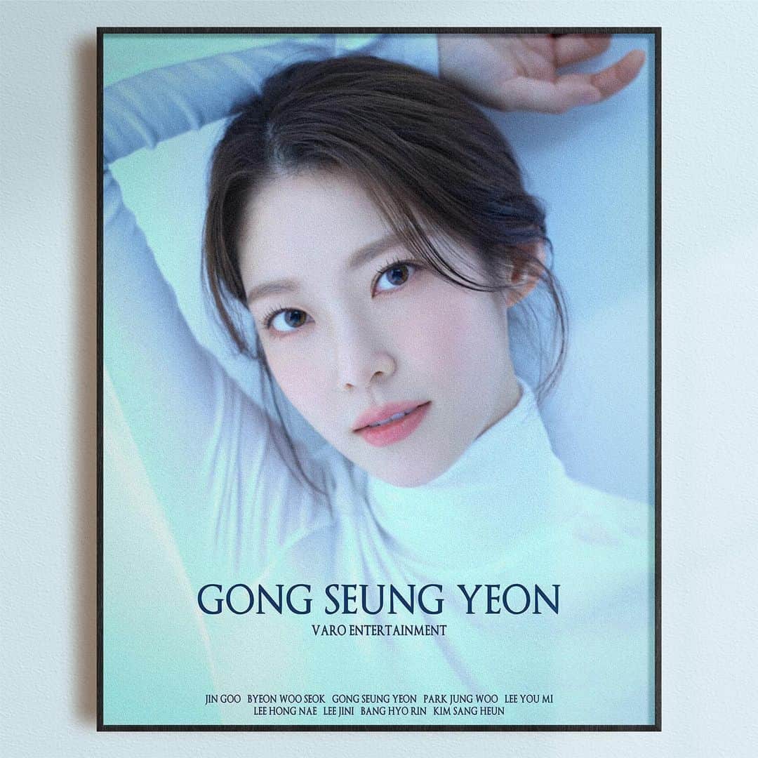 のインスタグラム：「New Profile⭐️ 바로 3주년 축하해💚」