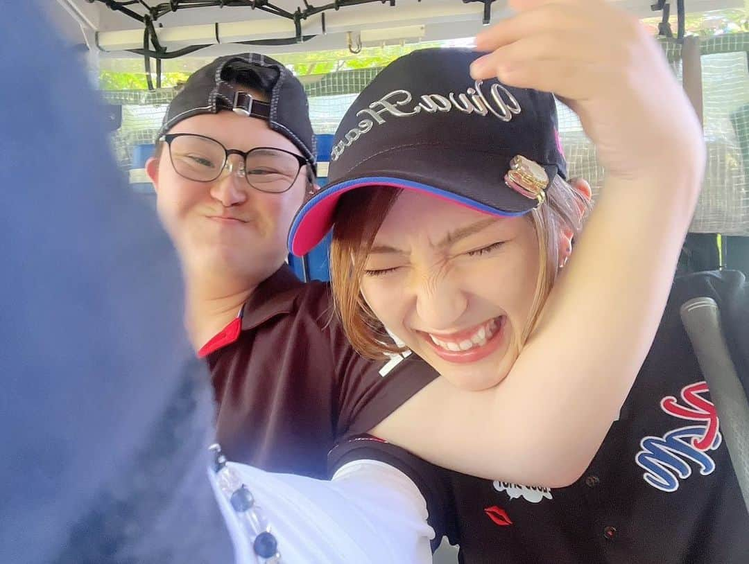 鈴木真梨耶さんのインスタグラム写真 - (鈴木真梨耶Instagram)「with baby⛳️ (my brother✨ . .  ゴルフ中は静かにしなきゃ😆笑  . . . . ‪#ROSEAREAL #ロザリオ‬ ‪#鈴木真梨耶 #MaRiyaSuzuki‬ #MaRiya #mom #mother #family #家族 #brother #father #papa #弟　#ママ　#お母さん　#お父さん　#パパ」6月1日 21時59分 - mariya_suzuki