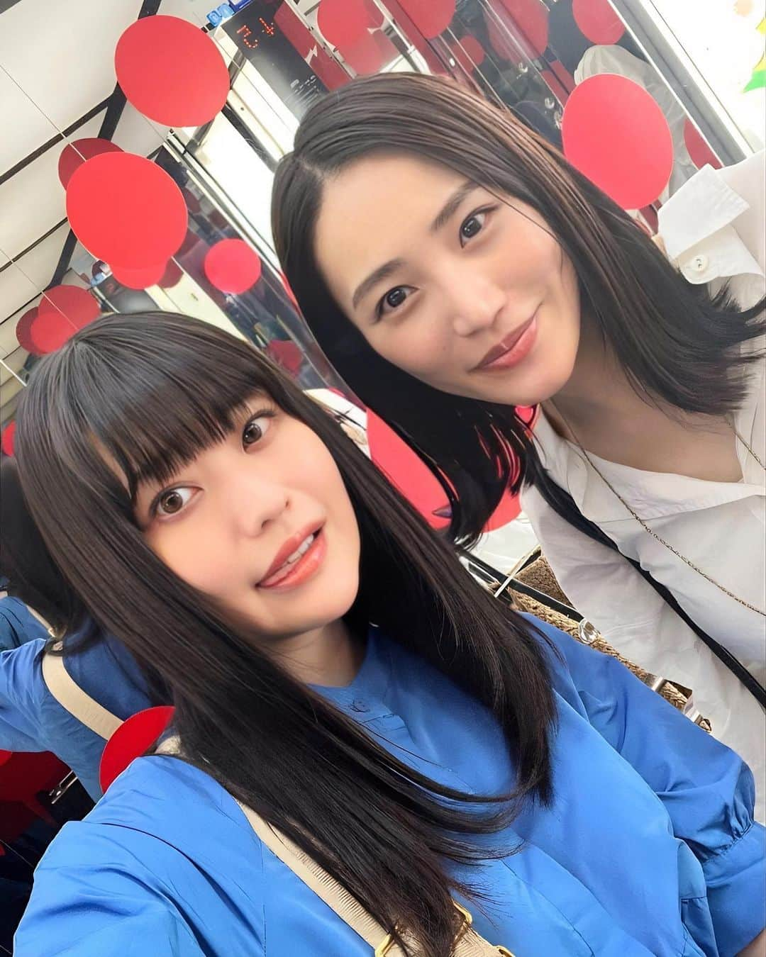 土井玲奈さんのインスタグラム写真 - (土井玲奈Instagram)「この人と行ってきましたー！ ( @amitomite )  ●○水玉の世界美しかったです○●  ミラールーム 【平和への願望はひとつひとつ輝くばかり】  #草間彌生美術館  #草間彌生の自己消滅あるいはサイケデリックな世界  #yayoikusama  #yayoikusamamuseum」6月1日 22時08分 - doixreina