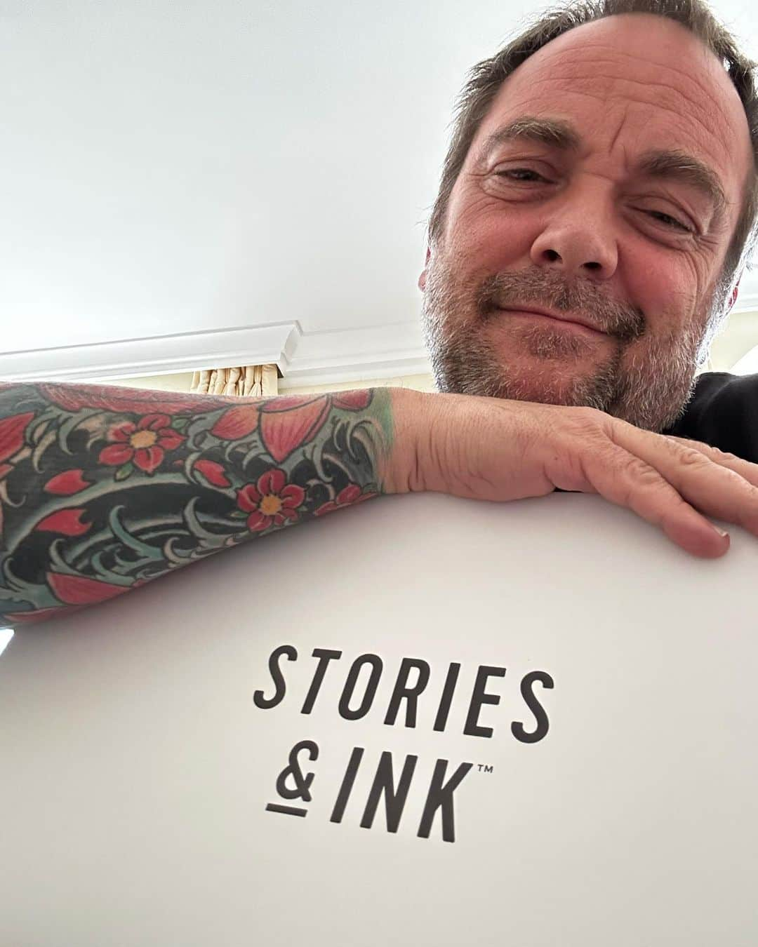 マーク・シェパードのインスタグラム：「My first Birfday present! Lovely care package from my friends @storiesandinkskincare lovely tattoo care products from a small UK company. Check them out.」